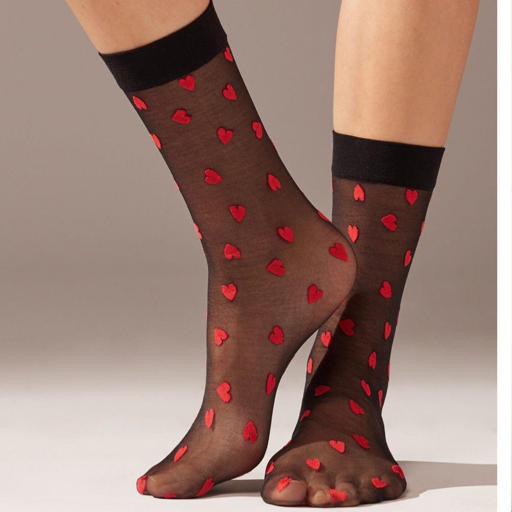 Calzedonia Red and Nude Sheer Short Heart Socks